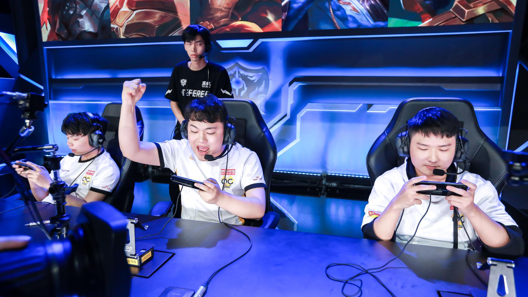 如何在您的Discord服务器中设置社交媒体通知！