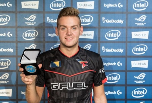 冥想训练还是直接不练？LNG不敌LGD 核心Scout一周仅rank7局