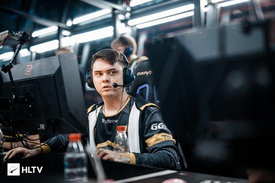 Cmtry on NaVi Junior 的目标：“我们真的想在 lan 上比赛，证明我们可以与顶级战队竞争”